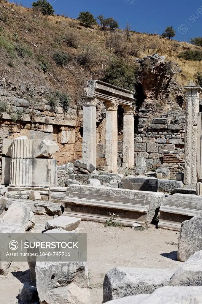 State Agora, upper agora, market square, UNESCO World Heritage Site, Ephesus, Ephesos, Efes, Izmir, Turkish Aegean, western Turkey, Turkey, Asia