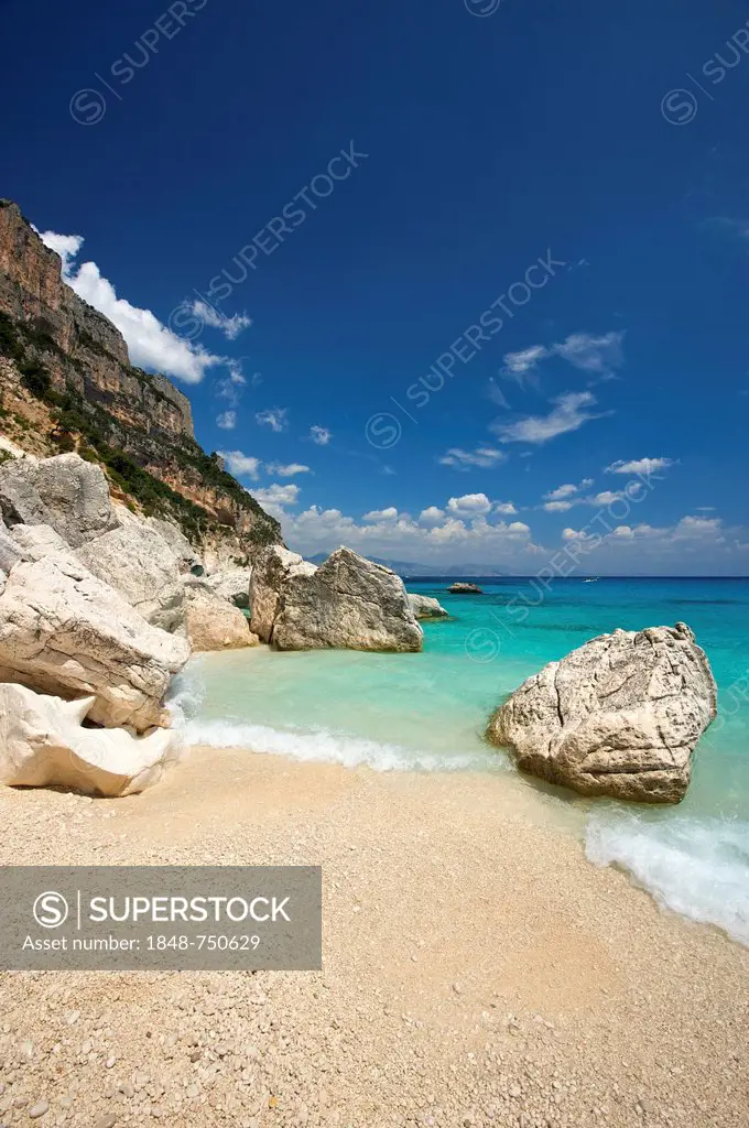Beach, Cala Goloritze, Golfo di Orosei, Parco Nazionale del Gennargentu e Golfo di Goloritze, Sardinia, Italy, Europe