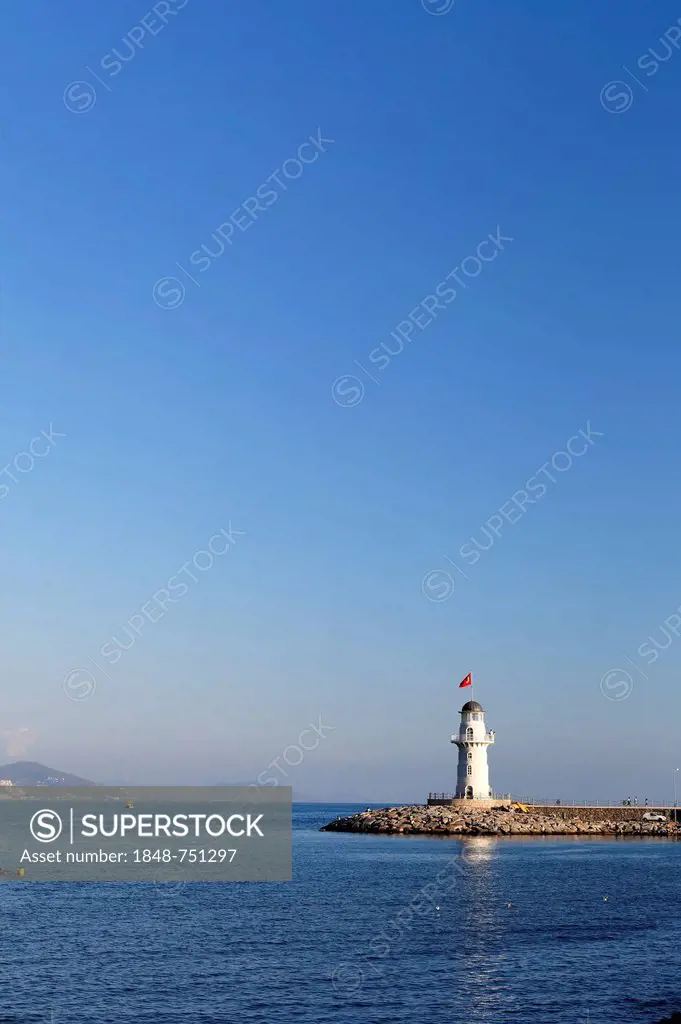 Lighthouse in the harbour of Alanya, Antalya, Turkish Riviera, Turkey, Asia