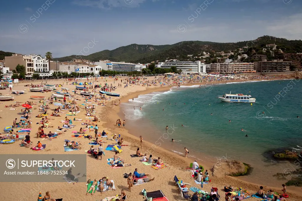 View of Tossa de Mar and the beach, Tossa de Mar, Costa Brava, Catalonia, Spain, Europe, PublicGround