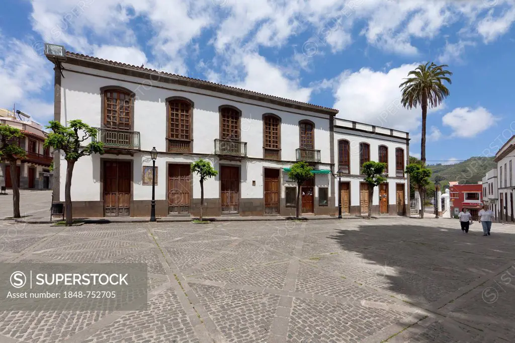Old town of Teror with mansion, Plaza Nuestra Señora del Pino, Teror, Gran Canaria, Canary Islands, Spain, Europe, PublicGround