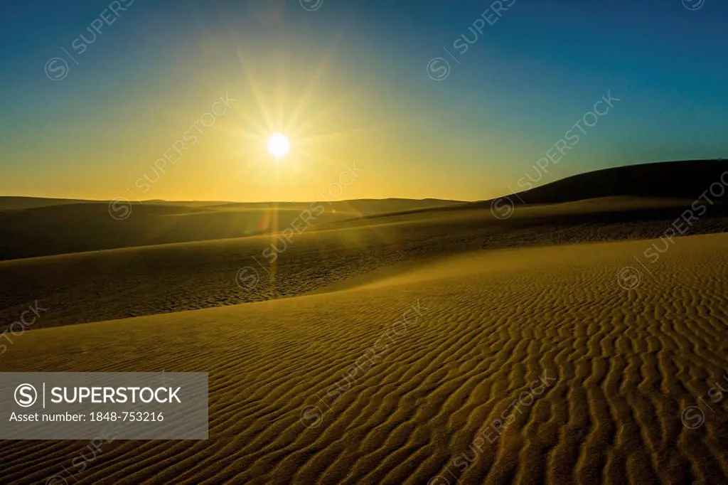 Namib Desert, sunset, Namib-Naukluft National Park, Namibia, Africa