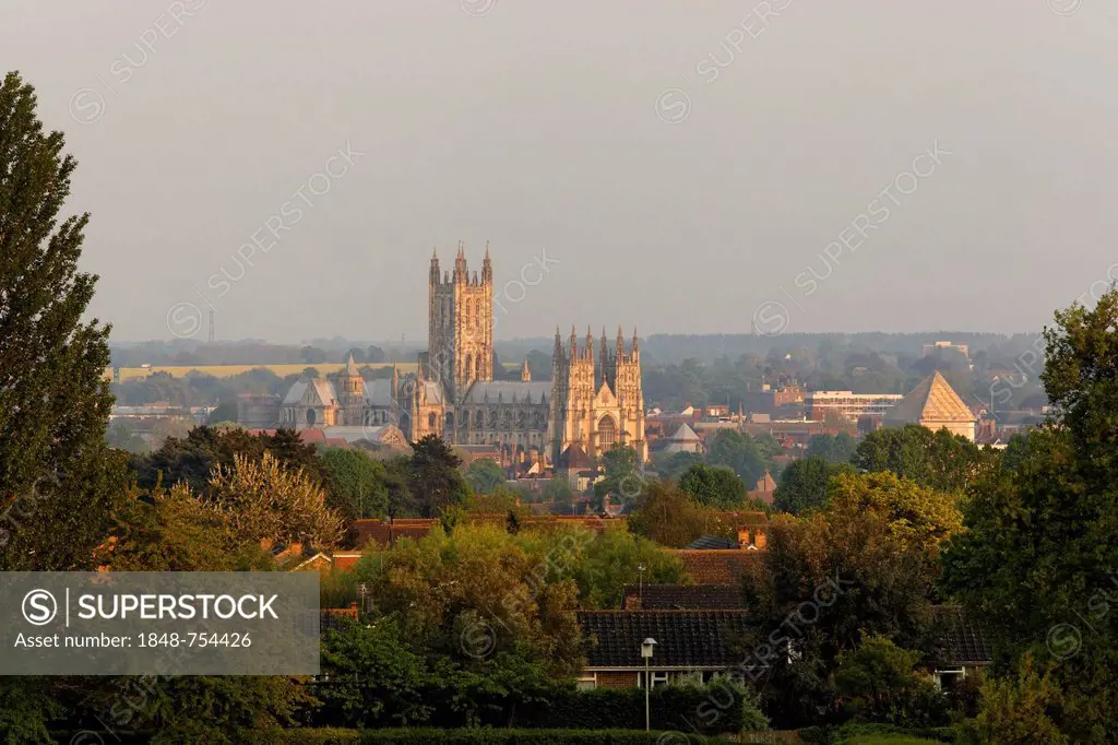 Canterbury Cathedral, evening mood, South East England, administrative county of Kent, England, United Kingdom, Europe