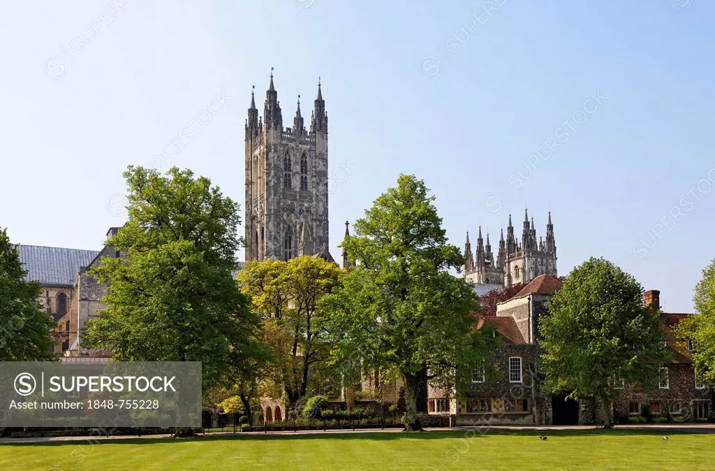 Canterbury Cathedral, Cathedral Green Park, South East England, administrative county of Kent, England, United Kingdom, Europe