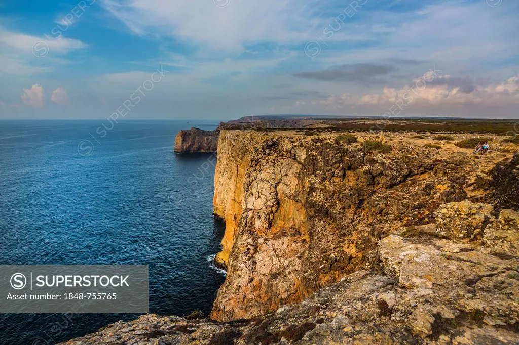 Southwesternmost point of Europe, view of the west coast as seen from Cabo de Sao Vicente, near Sagres, Algarve, Portugal, Europe