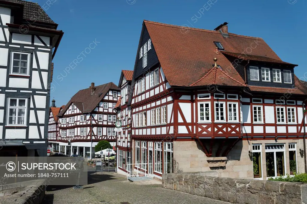 Half-timbered houses, Bartenwetzer Bruecke bridge, Melsungen, North Hesse, Hesse, Germany, Europe