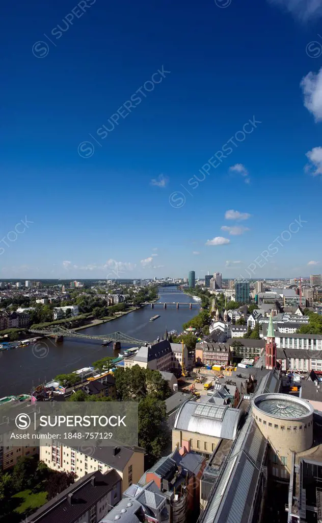 View over Frankfurt with the Main River, with the Schirn Museum at the front, Frankfurt am Main, Hesse, Germany, Europe