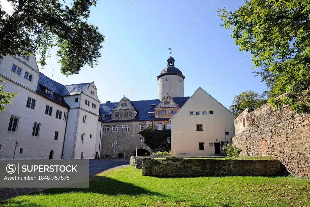 Courtyard of Burg Ranis castle, Ranis, Thuringia, Germany, Europe