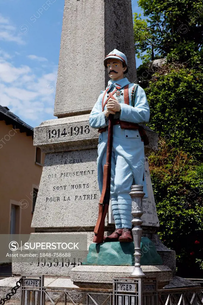 War memorial, village of Serverette, Truyère valley, Gevaudan, Margeride, Lozere, Languedoc Roussillon, France, Europe