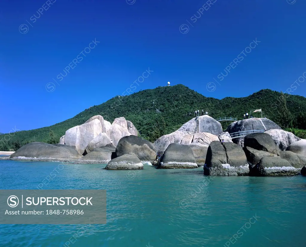 Tianya Haijiao, The End of Heaven and Edge of the Sea, Sanya, rock formation at the southern tip of Hainan Island, China, Asia