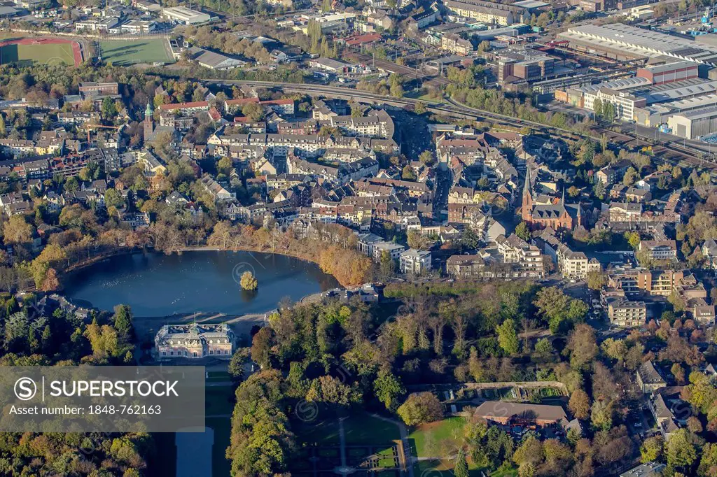 Aerial view, Benrath with Schloss Benrath Palace, Duesseldorf, Lower Rhine, North Rhine-Westphalia, Germany, Europe