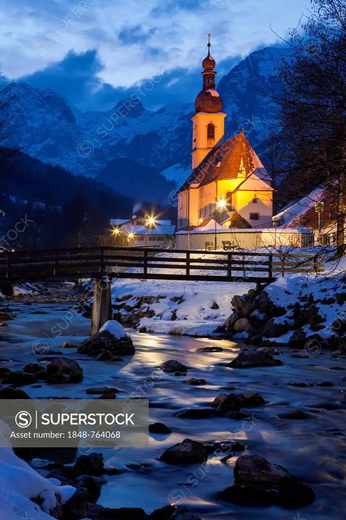 Evening mood, Parish Church of St. Sebastian in Ramsau, Berchtesgadener Land, Bavaria, Germany, Europe