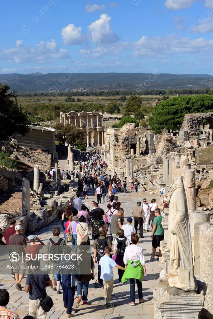 Cureten Street with the Library of Celsus, ancient city of Ephesus, Efes, UNESCO World Heritage Site, Aegean Sea, Turkey