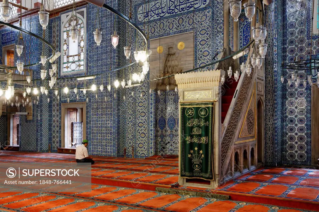 Minbar, Ruestem Pasha Mosque