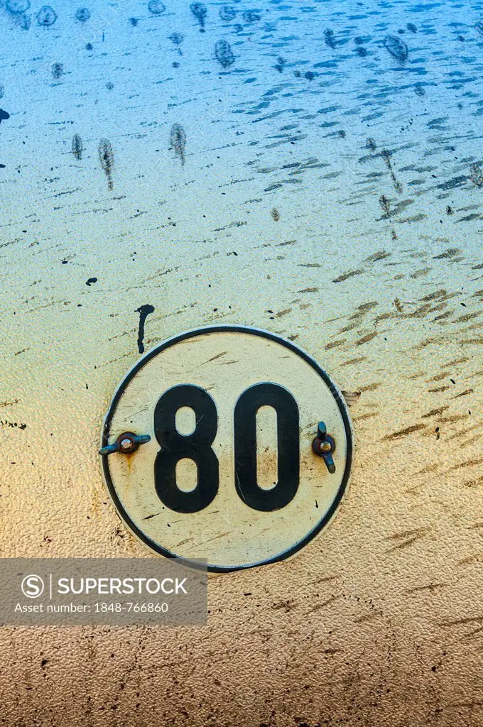 80km/h speed limit badge on an old trailer