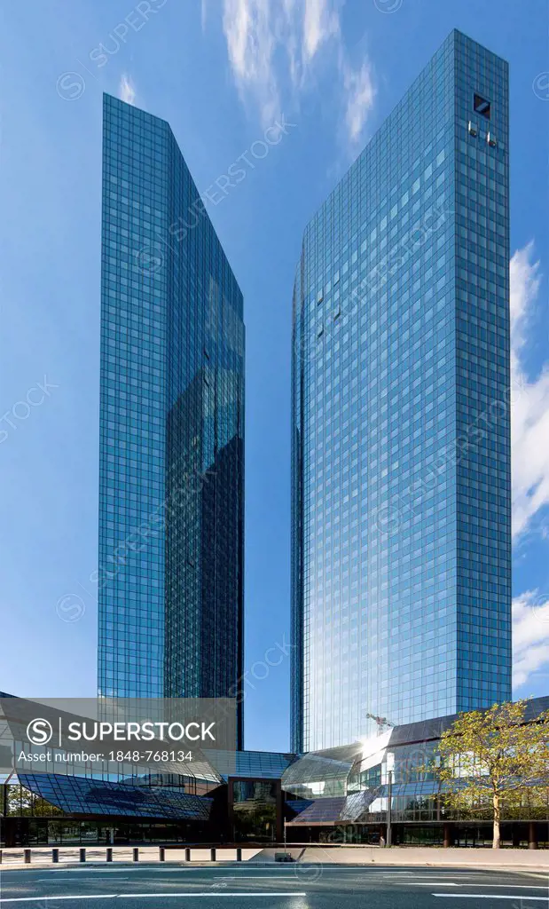 Corporate headquarters, Deutsche Bank Twin Towers, known as Soll and Haben, German for debit and credit, in the Taunuslanlage park