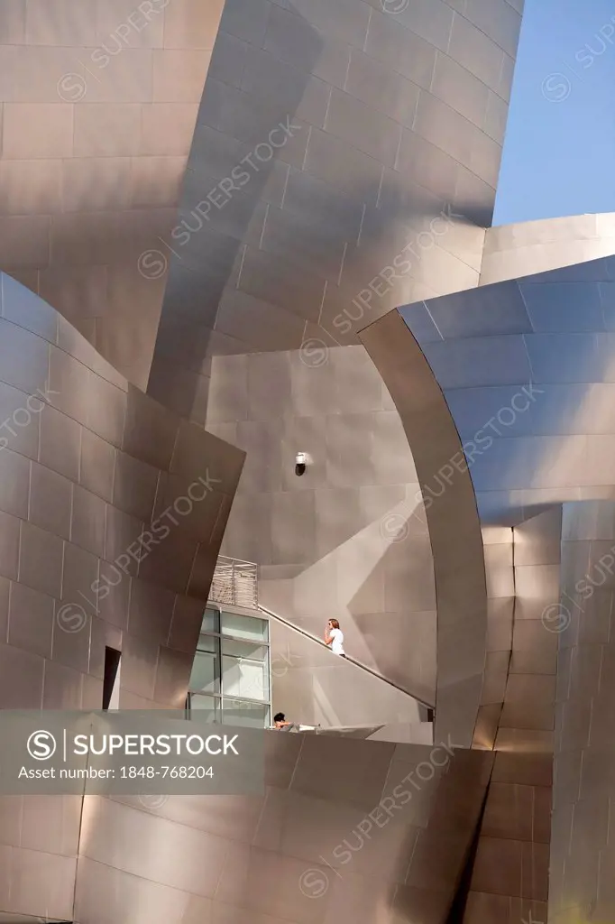 Walt Disney Concert Hall by Frank Gehry, partial view of the façade