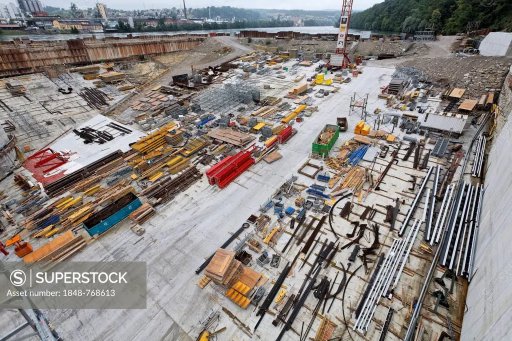 Construction site of the new hydropower plant in Rheinfelden, headwater inlet platform