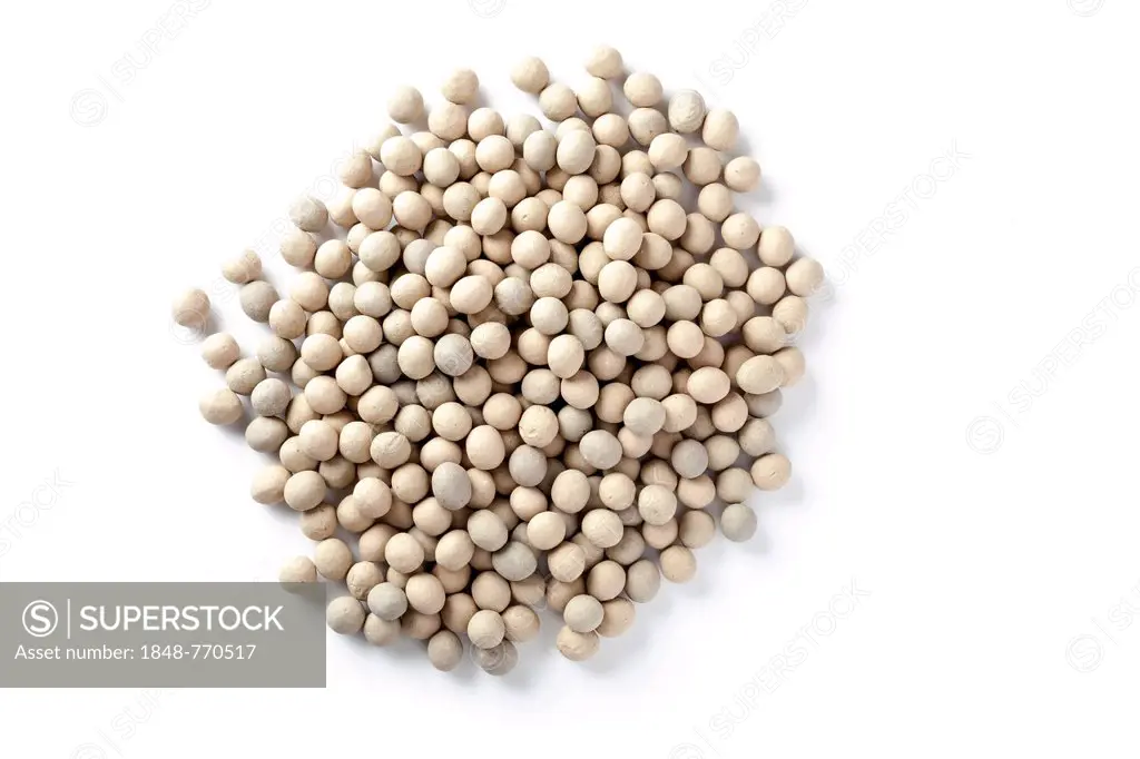 Ceramic baking beans for use when baking pastry cases blind, without any filling