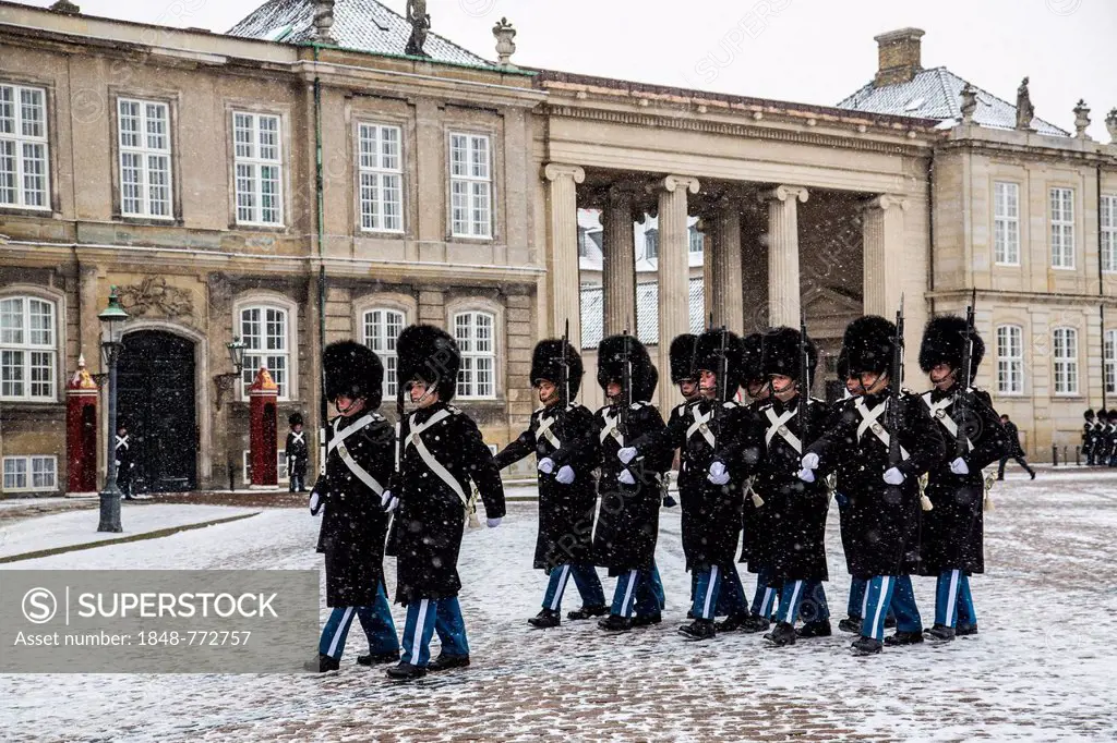 Changing of the guard, royal bodyguards, ceremony outside the Amalienborg royal palace
