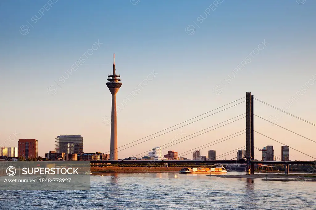 Rhine, Rheinturm, Rhine Tower, television tower, Medienhafen, media harbour