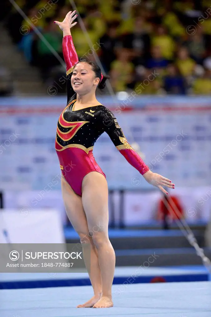 Kim BUI, GER, floor, EnBW Gymnastics World Cup 2012, Porsche-Arena