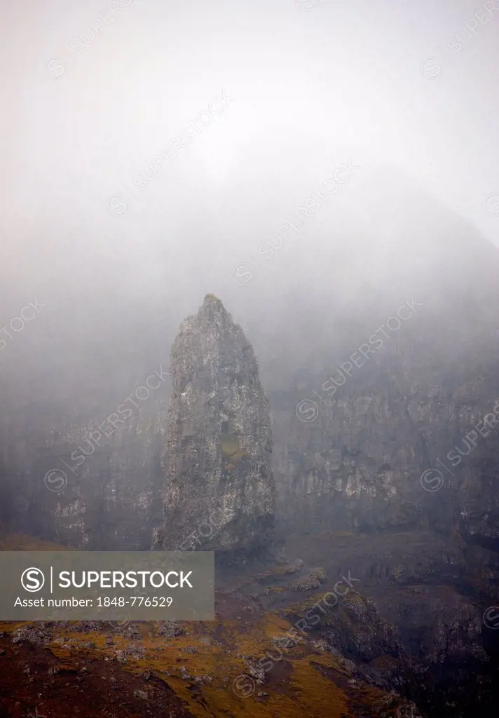 Storr rock formations with the Old Man of Storr, Isle of Skye, Inner Hebrides, Scotland, United Kingdom, Europe