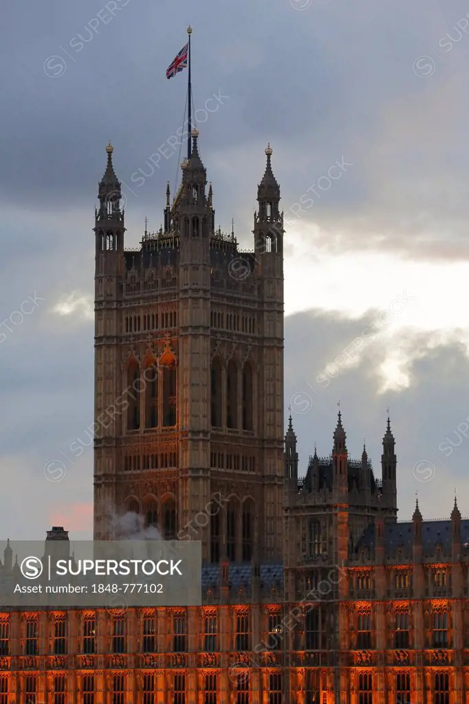 Westminster Hall, Victoria Tower in the evening