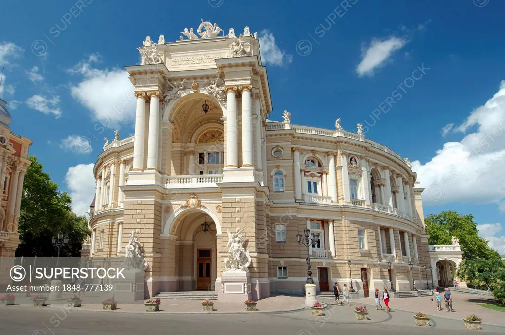 Opera and ballet theater