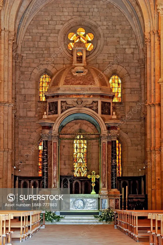 Interior, altar with ciborium, nave of the abbey church of the Benedictine Abbey of Casamari, Abbazia di Casamari