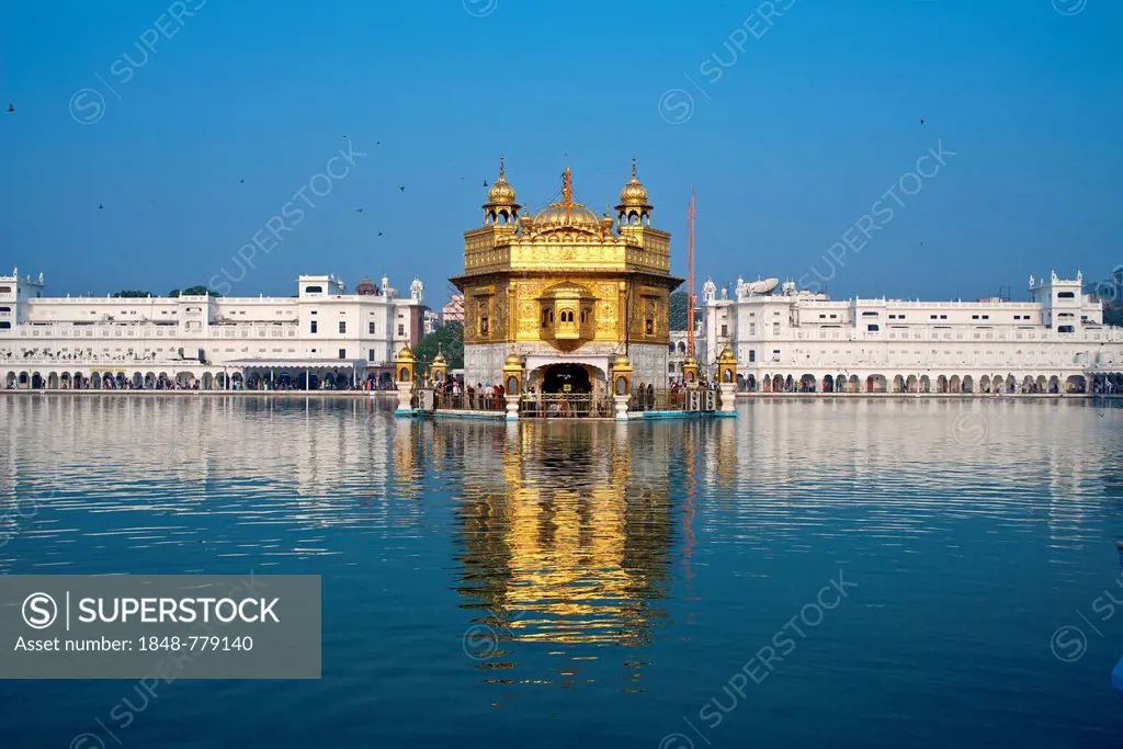 The Harmandir Sahib or Darbar Sahib, Golden Temple, the main shrine of the Sikhs, with the holy Amrit Sagar lake