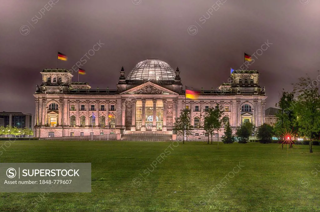Reichstag building, Berlin, night scene