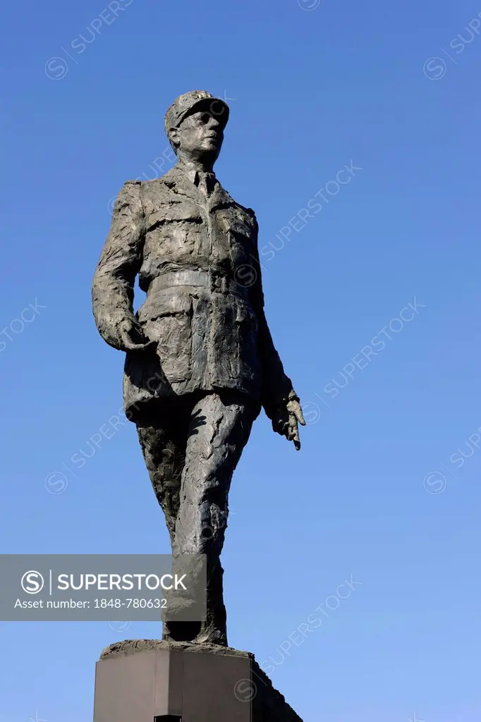 Statue of Charles de Gaulle on the Champs-Élysées
