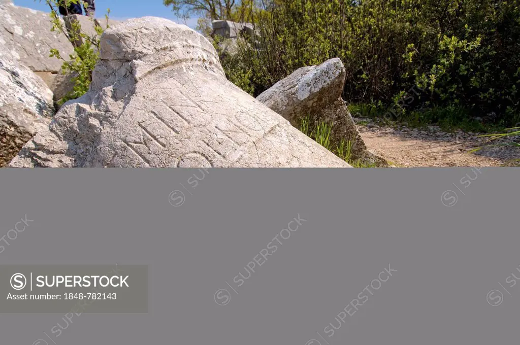 Broken column, antique city of Termessos