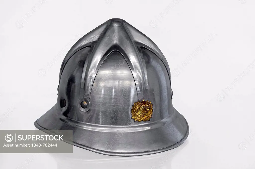Yugoslav Spider firefighter's helmet, Feuer und Flamme - Die Feuerwehr von 1850 bis heute, an exhibition of 150 years of Lauf Fire Department, Lauf In...
