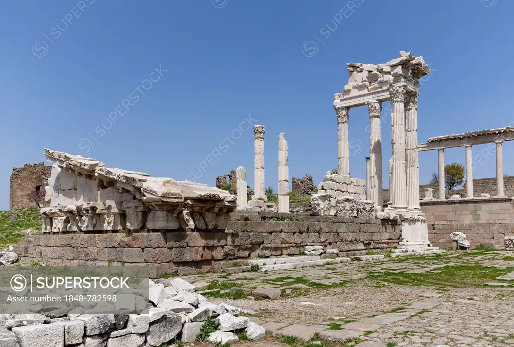 Trajaneum, Trajan Temple, Acropolis