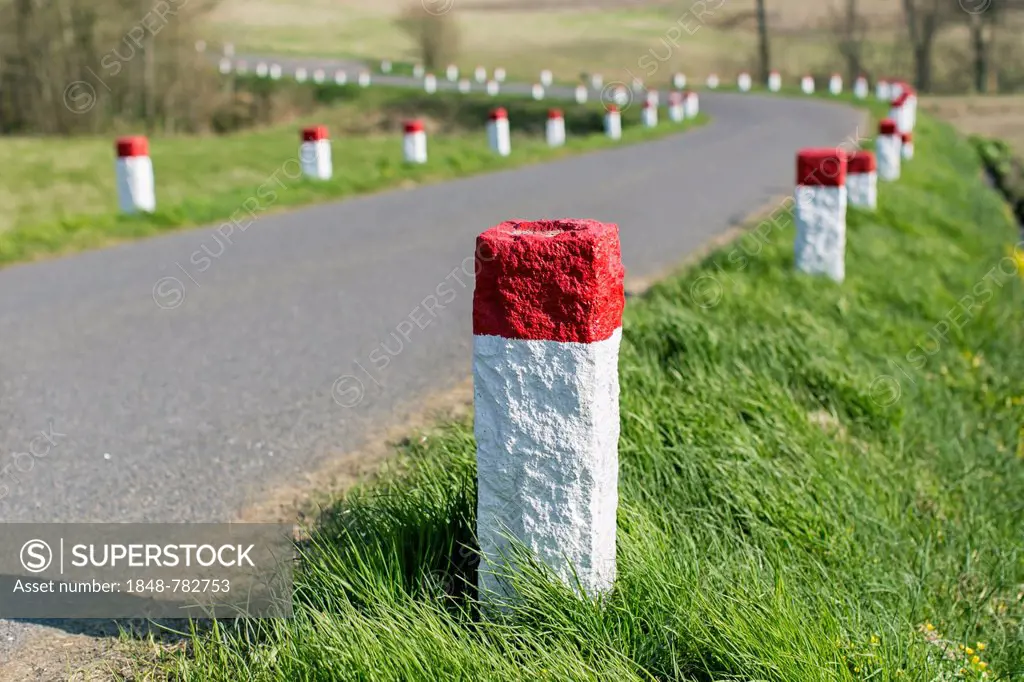 Delineator posts on a country road