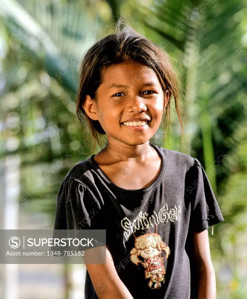 Khmer girl, portrait