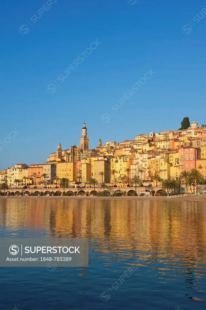 Beach and town of Menton in the morning light