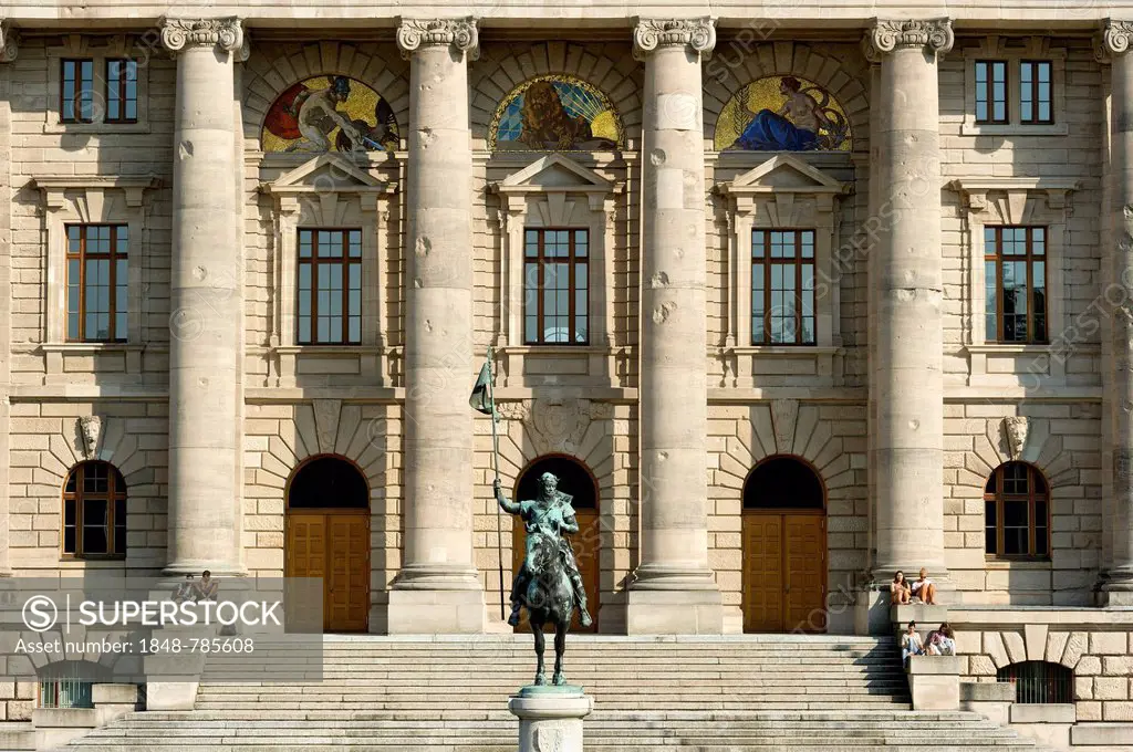 Bavarian State Chancellery, former Army Museum in the Hofgarten or Court Garden