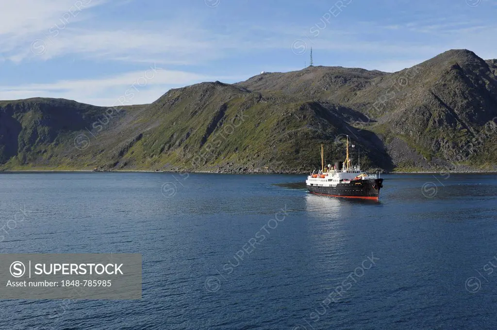 MS Nordstjernen, passenger ship in the Barents Sea