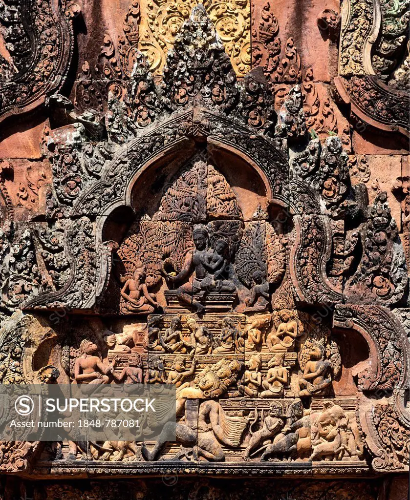 Demon king Ravana, bas-relief on the East Gate, Banteay Srei Temple