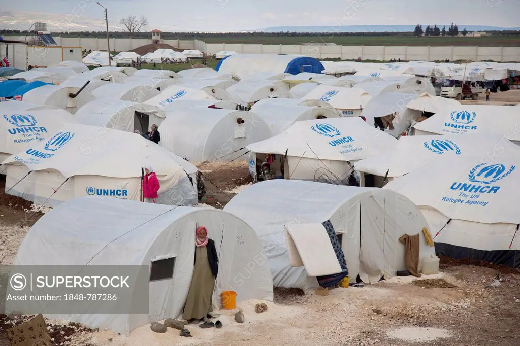 Tents, camp for Syrian refugees of the civil war near the Turkish border