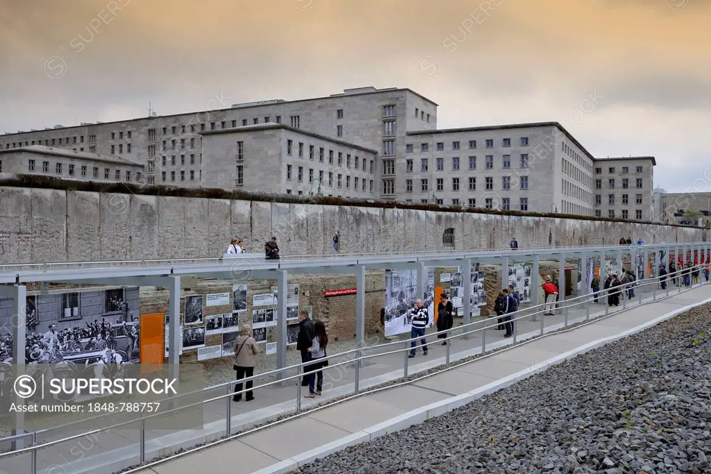Former site of the Gestapo, the SS and the Reich Main Security Office, Topography of Terror exhibition, remnants of the wall with the Detlev Rohwedder...