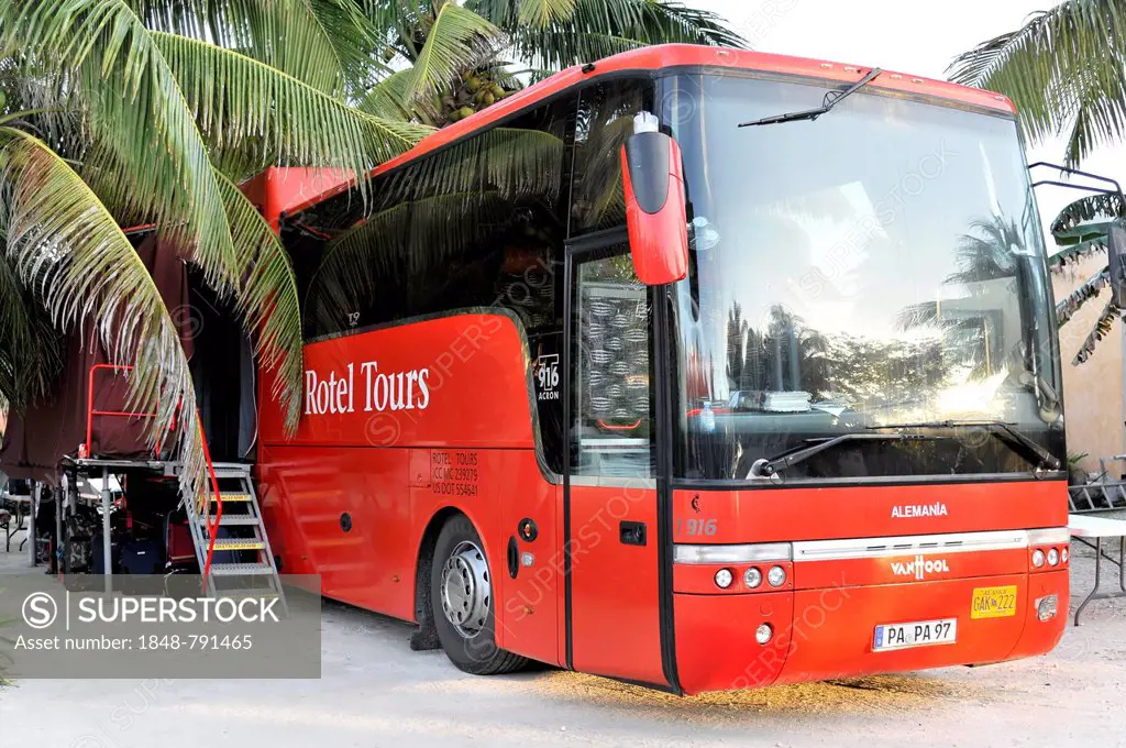 Rotel Tours, a rolling hotel or hotel on wheels, Paamul campgrounds