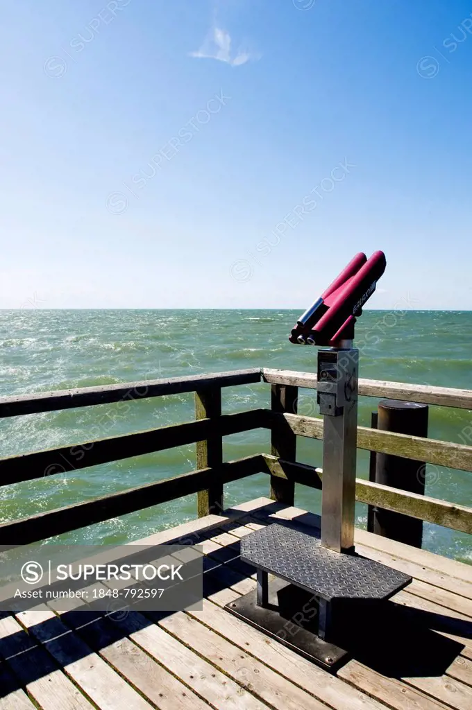 Telescope on the pier in the Baltic Sea, Graal Mueritz, Mecklenburg-Western Pomerania, Germany, Europe