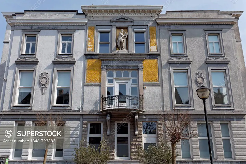 Apollon, residential building built in a classical style