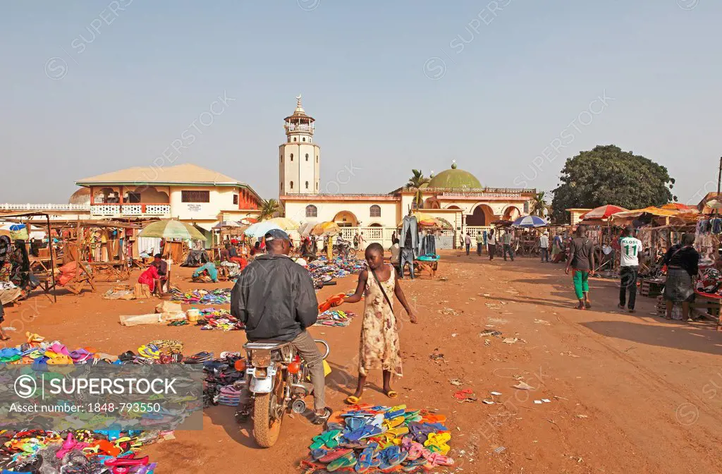 Market at the Central Mosque