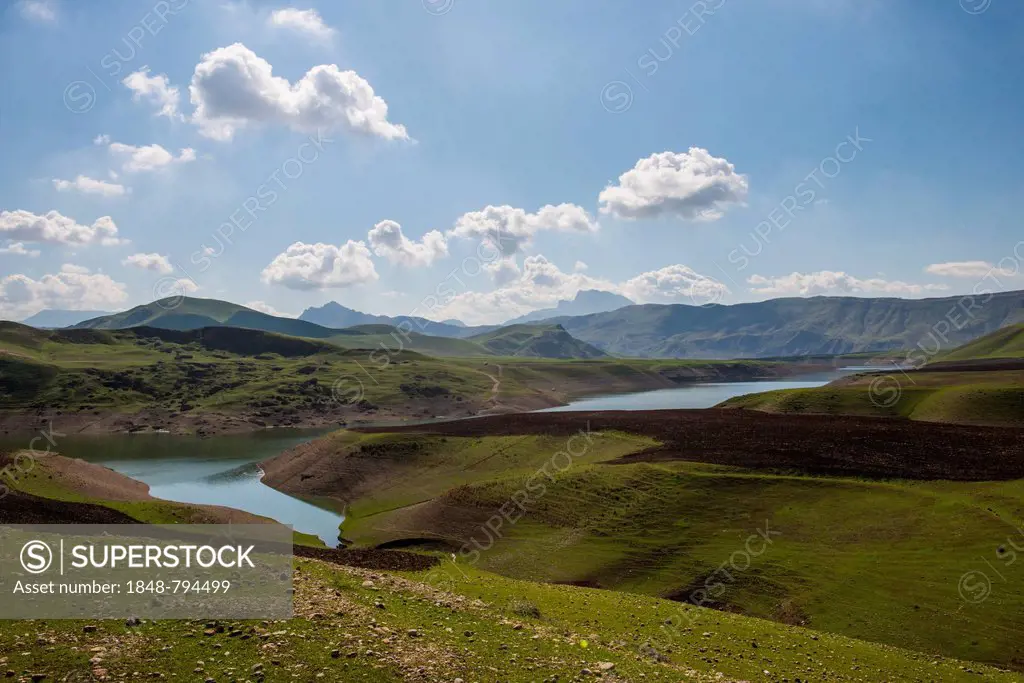 Darbandikhan artifical lake, on the border of Iran