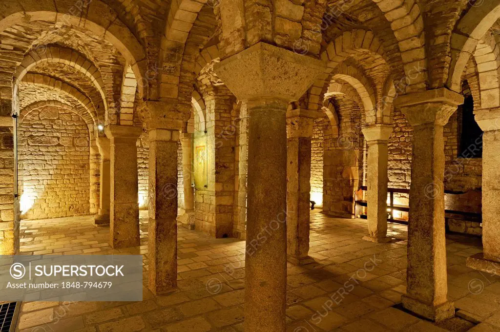 Columns, arches, Crypt San Casto, 4th century, Cathedral of Trivento